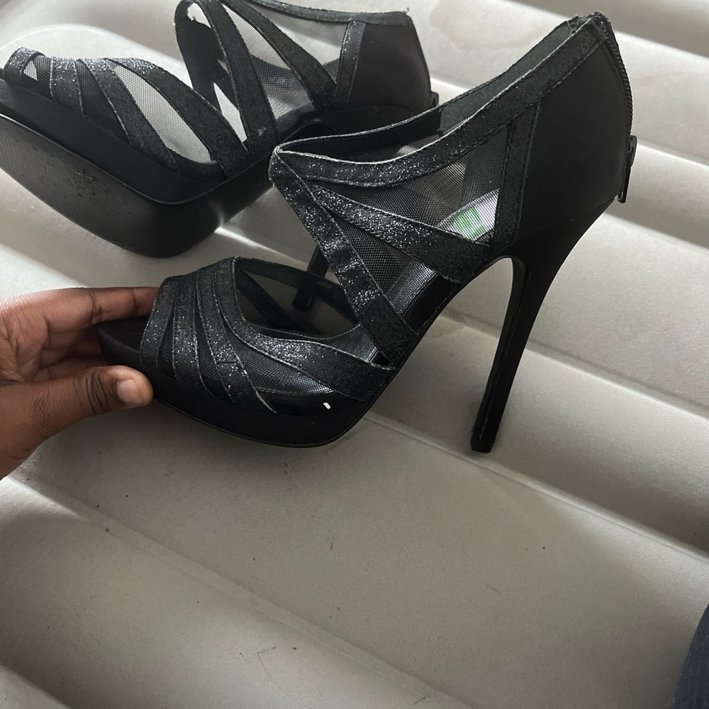 Vera Wang Black Stiletto Heels with Mary Jane Strap - Picture 1 of 3